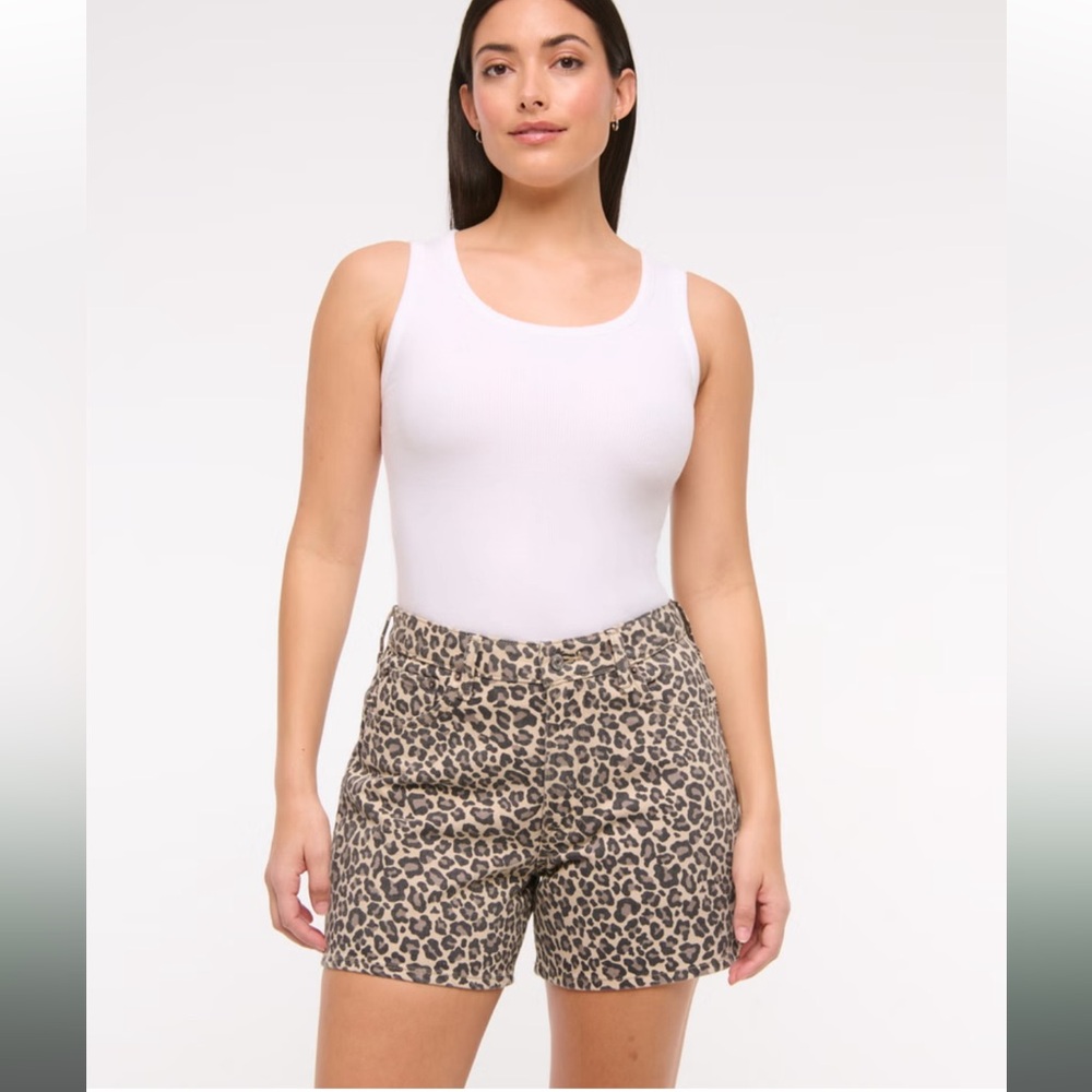 Abercrombie & Fitch Leopard Dad Short High Rise NWT